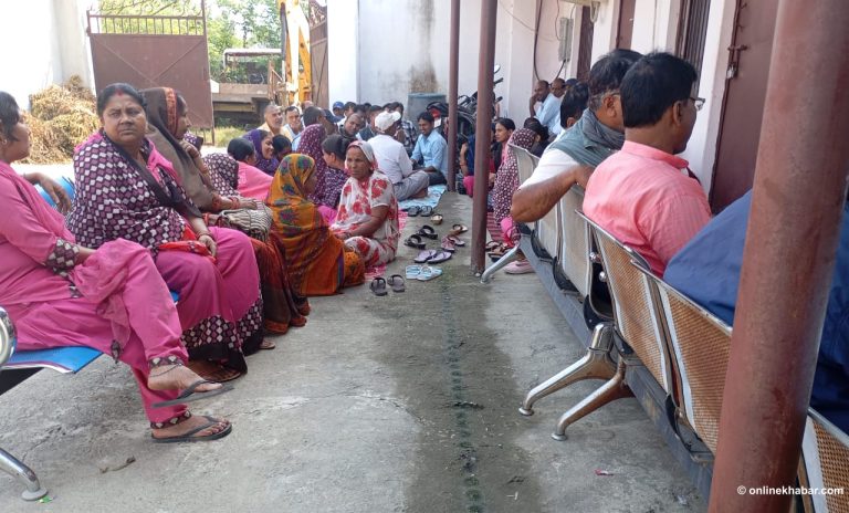 कर्मचारीको आन्दोलनले नगराईन नगरपालिका एक महिनादेखि ठप्प