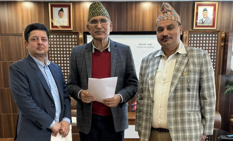 अर्थ मन्त्रालयलाई चिकित्सक संघको १४ बुँदे ज्ञापनपत्र