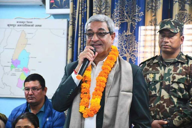 विकासका मुद्दामा सबै मिलेर अगाडि बढ्नुपर्छ : गृहमन्त्री