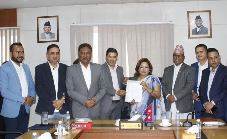 विमान भाडा बढेकोबारे परराष्ट्र मन्त्रालयमा छलफल