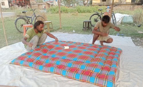 चिसो सुरू भएपछि सिरक डसनाको कारोबार बढ्यो