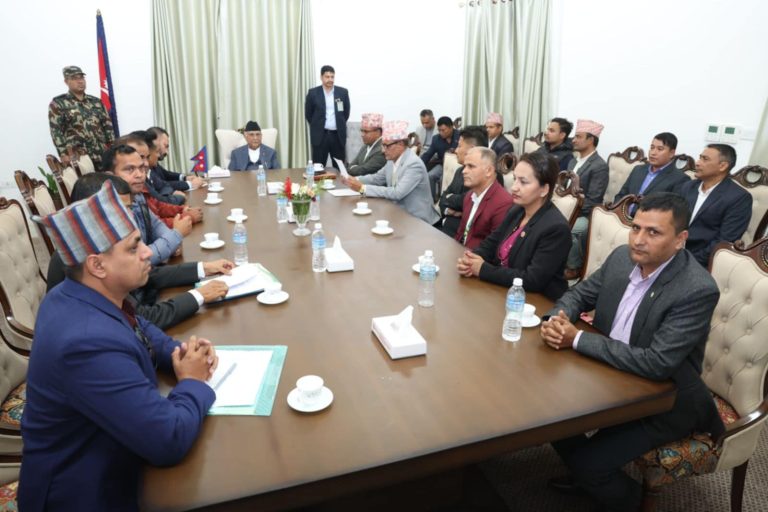 प्रधानमन्त्रीको आश्वासन : चीन भ्रमणमा पोखरा विमानस्थलको कुरा राख्छु