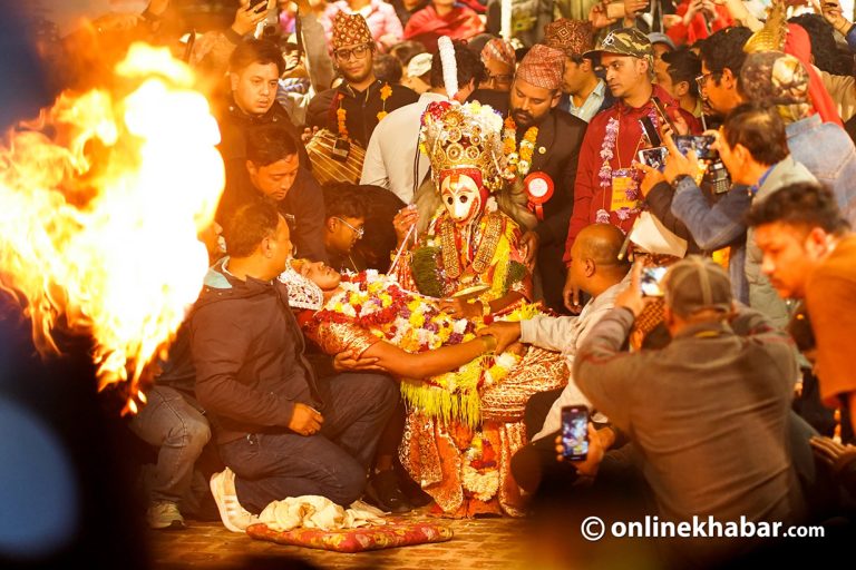 पाटनमा ३८३ वर्ष पुरानो कार्तिक नाच (तस्वीरहरु)