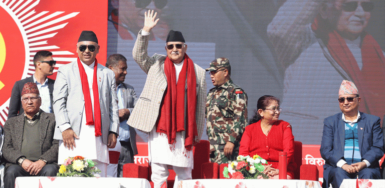 जनसभा गरेर प्रधानमन्त्रीको प्रतिरक्षा