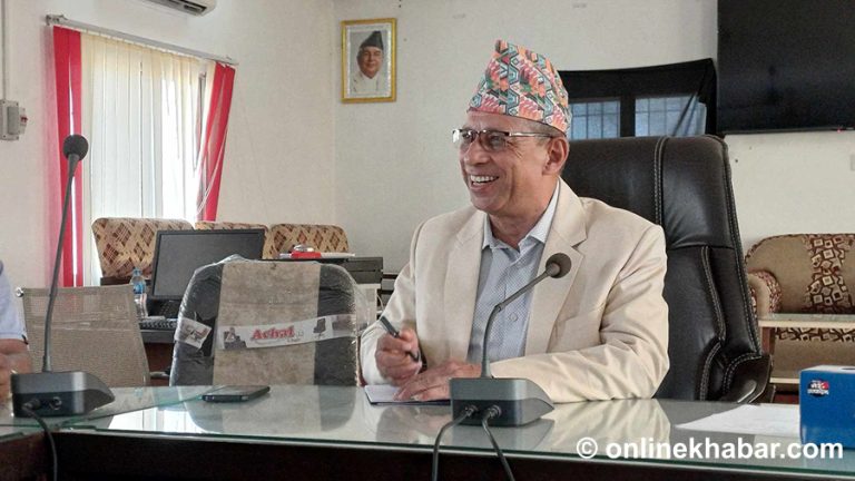 अधिकारीको जापान भ्रमणबारे छानबिन गर्न एमालेको आग्रह