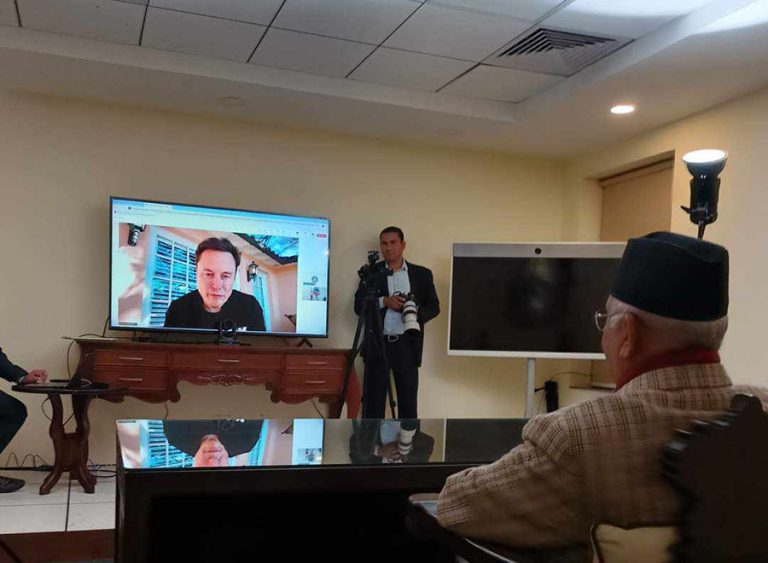 अमेरिकी खर्बपति एलन मस्कसँग प्रधानमन्त्रीको भर्चुअल संवाद