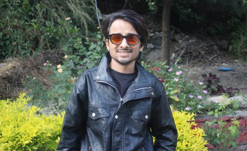 गीत हिट भएपछि लाहुरे बन्ने योजना त्यागेका प्रकाश दूतराज