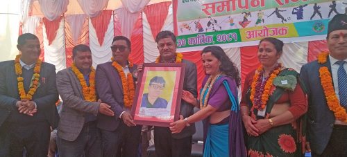बाउआमा र भाइ गुमेको आँशुमा मुस्कुराएको विवेकको फूल