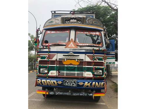 झण्डै ९० लाख रुपैयाँ बराबरको बिलबिजक बिनाका औषधि बरामद