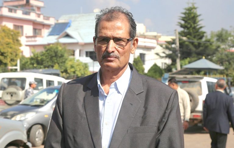 ऊर्जामन्त्रीले विद्युत् प्राधिकरणको काममा अवरोध पुर्‍याए : सापकोटा