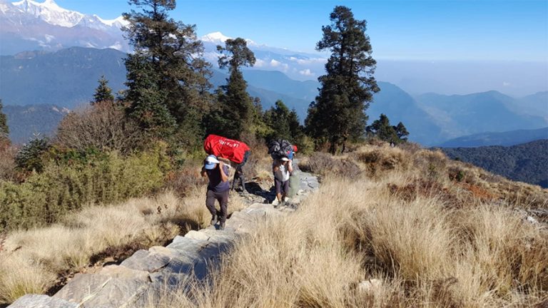 अन्नपूर्ण चक्रीय वैकल्पिक पदमार्गमा बढ्न थाले पर्यटक