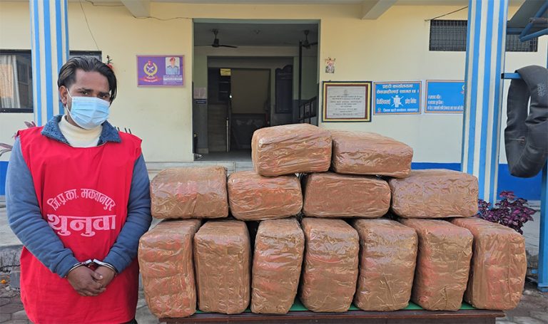 १११ किलो गाँजासहित मकवानपुरबाट एक भारतीय पक्राउ