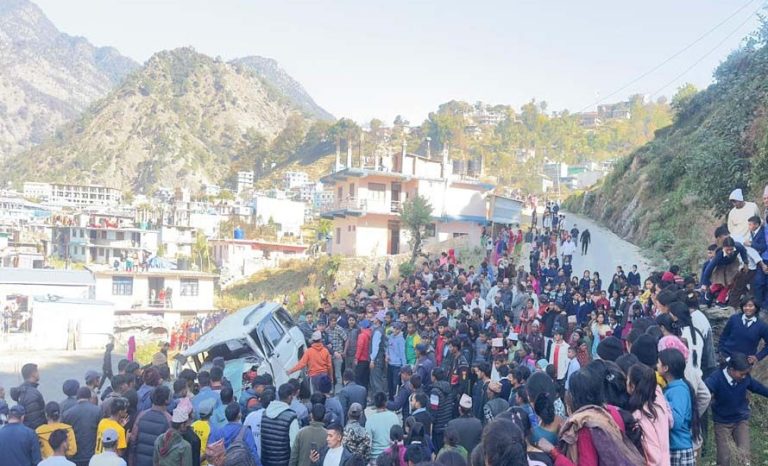 बाजुरामा स्कार्पियो दुर्घटना हुँदा दुई जनाको मृत्यु