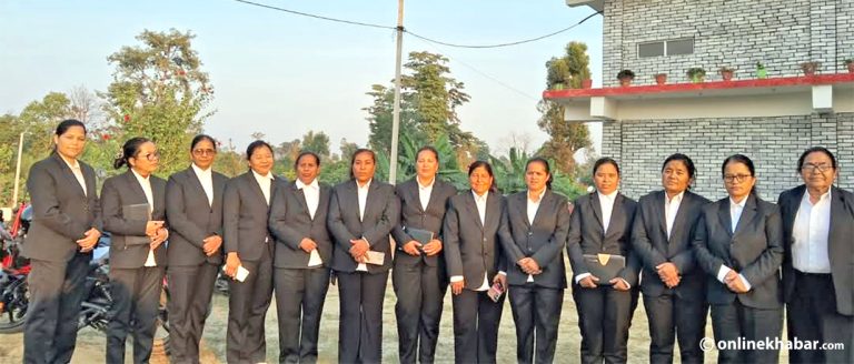 नेकपाका नेताहरु एउटै ‘ड्रेसकोड’मा, सिलाइ आफ्नै गार्मेन्टको