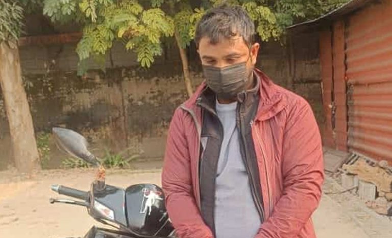 ६० किलो चाँदीसहित बारामा एकजना पक्राउ