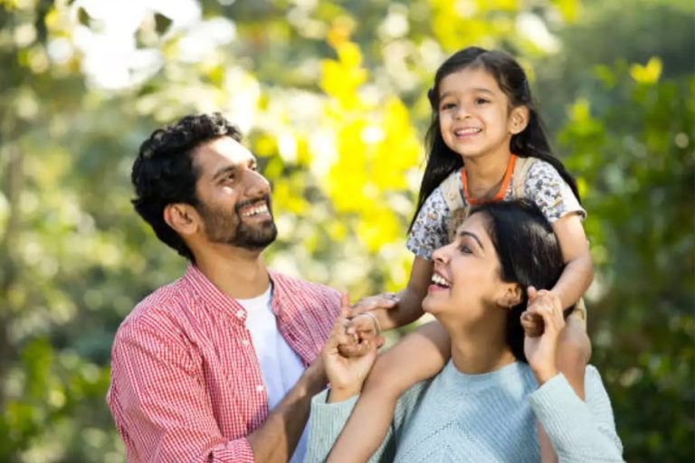 मानसिक रूपमा बलियो हुन्छन् आमाबाबुसँग धेरै समय बिताउने बच्चा