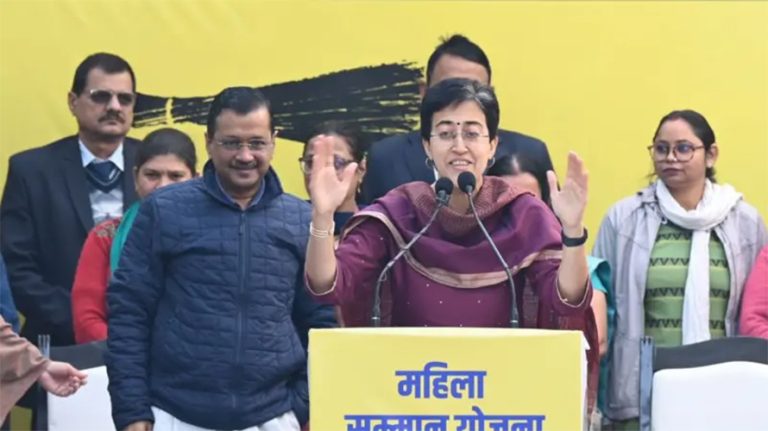दिल्ली विधानसभा निर्वाचन : आम आदमीले दियो केजरीवाललाई पनि टिकट