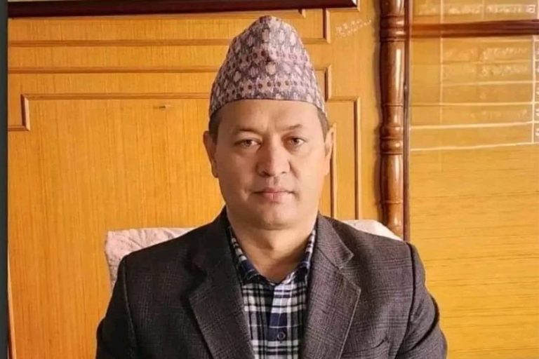 मन्त्रालयलाई डा. केसीको जवाफ : वैद्यखानाको गिरेको साख उकास्न सुझाव लेखेको हुँ