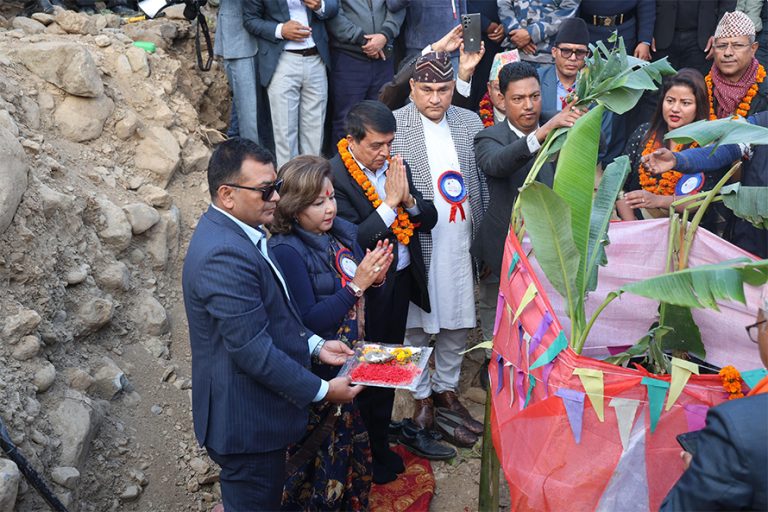 कैलालीको चिसापानीमा जालपादेवी केबलकार निर्माण हुने, परराष्ट्रमन्त्रीबाट शिलान्यास