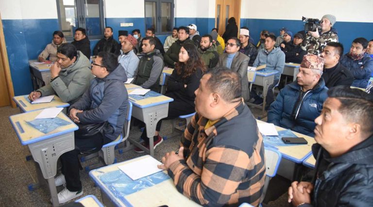 महानगरका होटल व्यवसायीदेखि मासु पसलेसम्मलाई ‘फुड सेफ्टी क्लास’