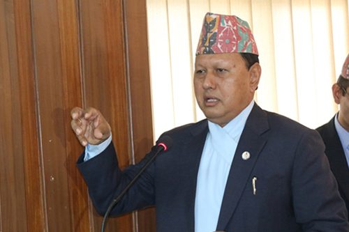 मर्यादाहीन माननीय