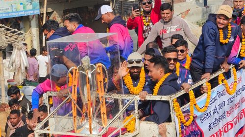 एनपीएल विजेता जनकपुर बोल्ट्सको महोत्तरीमा ‘ट्रफी परेड’
