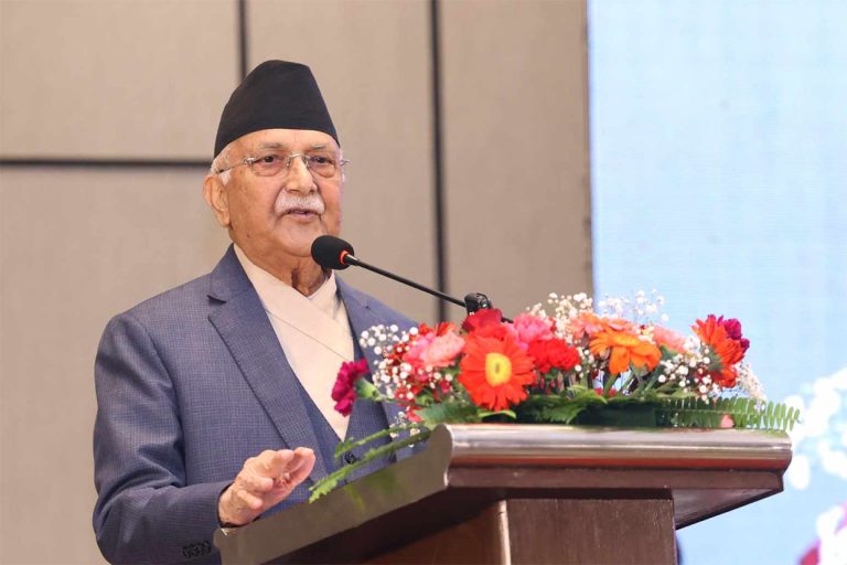 जलवायु परिवर्तनका चुनौतीको समाधानमा सबै जुट्नुपर्छ : प्रधानमन्त्री ओली