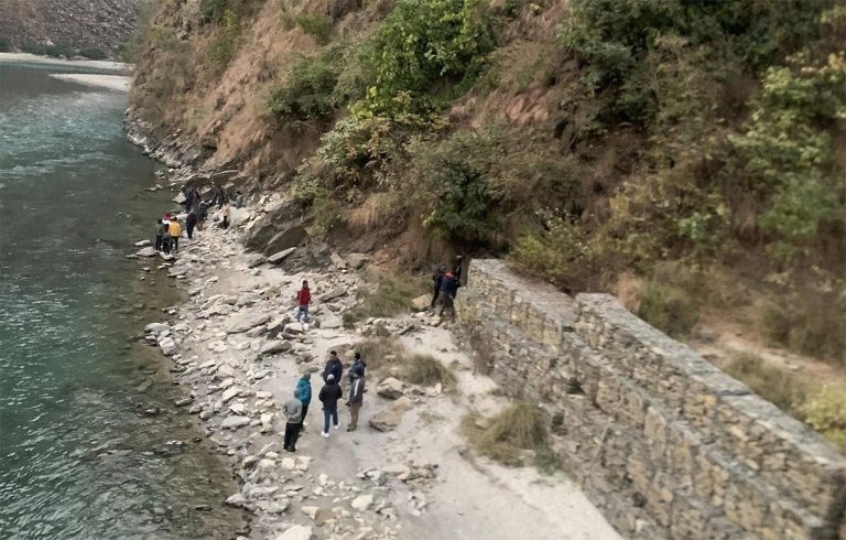 गुल्मीमा स्कुटर दुर्घटना हुँदा २ जनाको मृत्यु