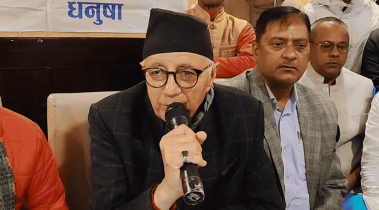 कांग्रेस–एमालेमात्रै मिलेर संविधान संशोधनमा जानु गलत हुन्छ : कोइराला