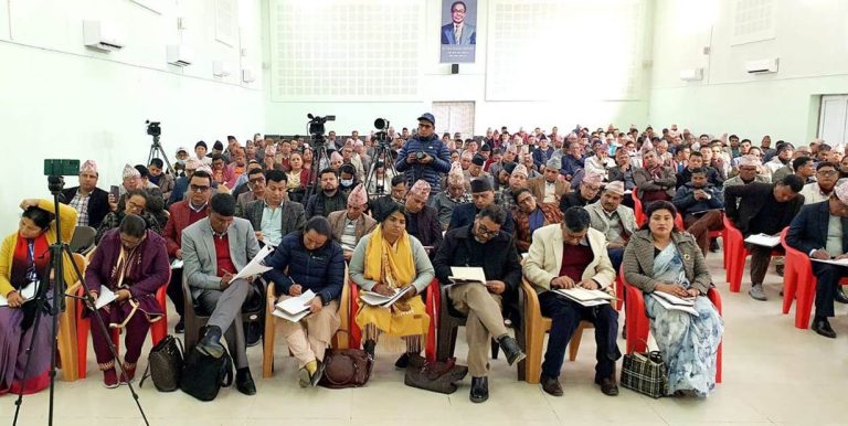 पार्टी नेतृत्वविरुद्ध हुने ‘कुप्रचार’को जमेर प्रतिवाद गर्ने एमाले संकल्प