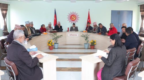 एमाले सचिवालय बैठक बस्दै   