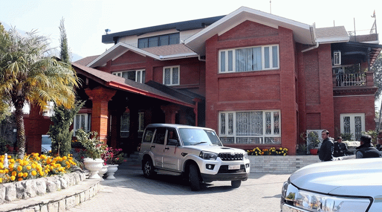 रविलाई मध्यरातमा अड्डासार : कांग्रेस बैठकमा उठ्यो विषय