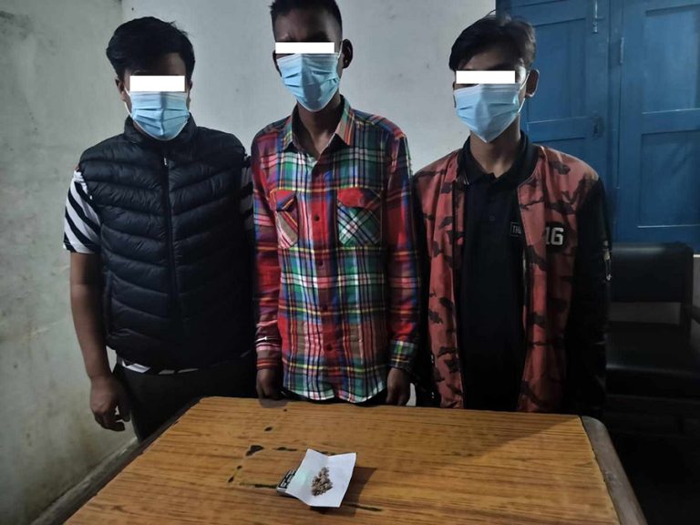 कैलालीमा साढे ७ ग्राम खैरो हेरोइनसहित ३ जना पक्राउ
