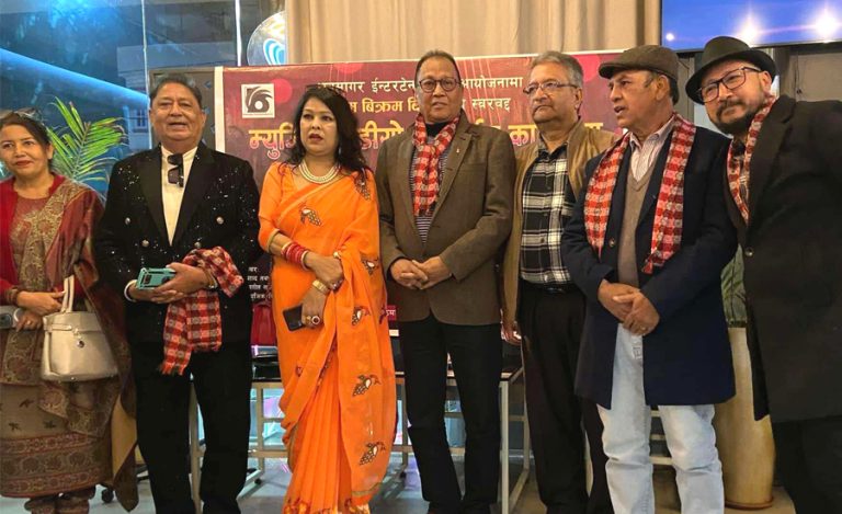 ओमविक्रम विष्टले एकैसाथ ल्याए दुई गीत