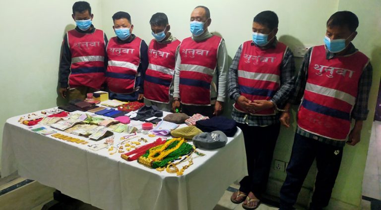 नक्कली सुन देखाएर ठगी गर्ने गिरोह पक्राउ