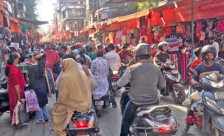 पल्टन बजारतिर बरालिंदा