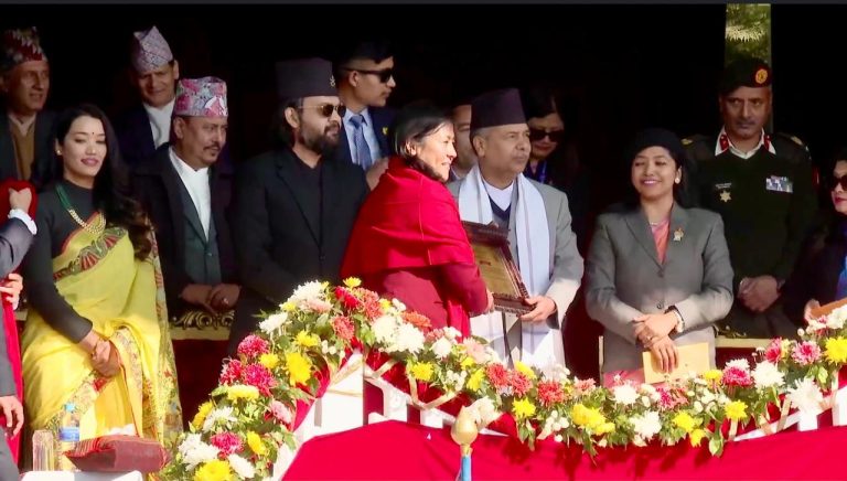 संगिना वैद्यलाई काठमाडौं महानगरको सम्मान