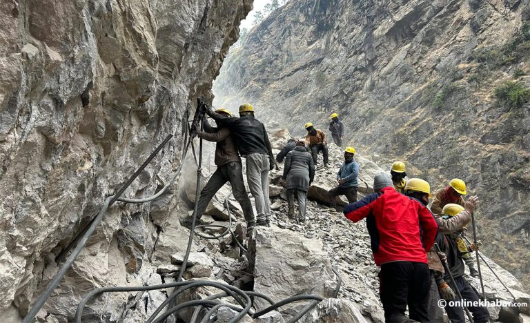 चीन जोड्ने बेनीघाट–लार्के सडक : पाङसिङसम्म पुग्यो मोटरबाटो