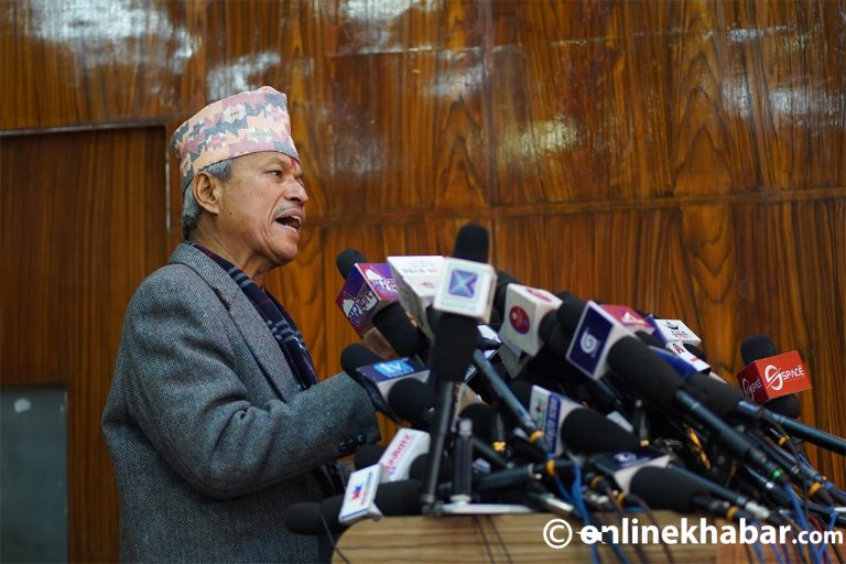 रावलले ओलीलाई ज्यान मुद्दाका कैदी भन्दा समर्थकहरूको ताली