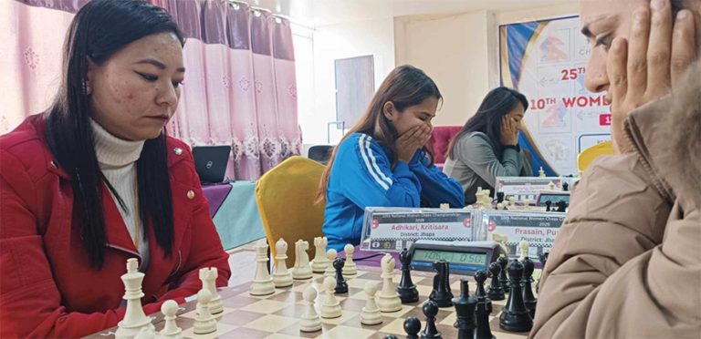 राष्ट्रिय चेस स्पर्धा : महिलातर्फको खेल रोचक बन्दै, पुरुषतर्फ रुपेशको अग्रता कायमै