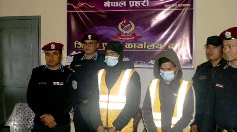 जलाउन लागिएको शवको प्रहरीले गरायो दोस्रो पोष्टमार्टम, गोली हानेर हत्या गरेको खुल्यो