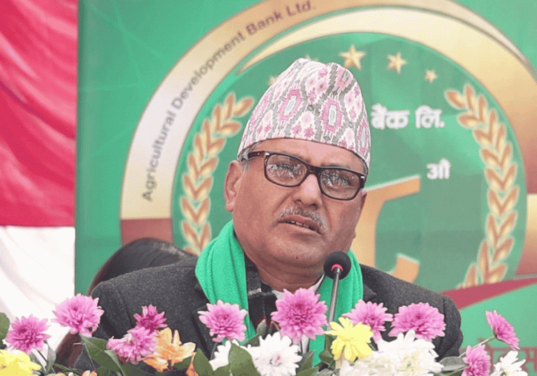 बैंक ऋण नतिर्न उक्साउने अराजक गतिविधिले अर्थतन्त्र केही स्लो डाउन : गभर्नर अधिकारी