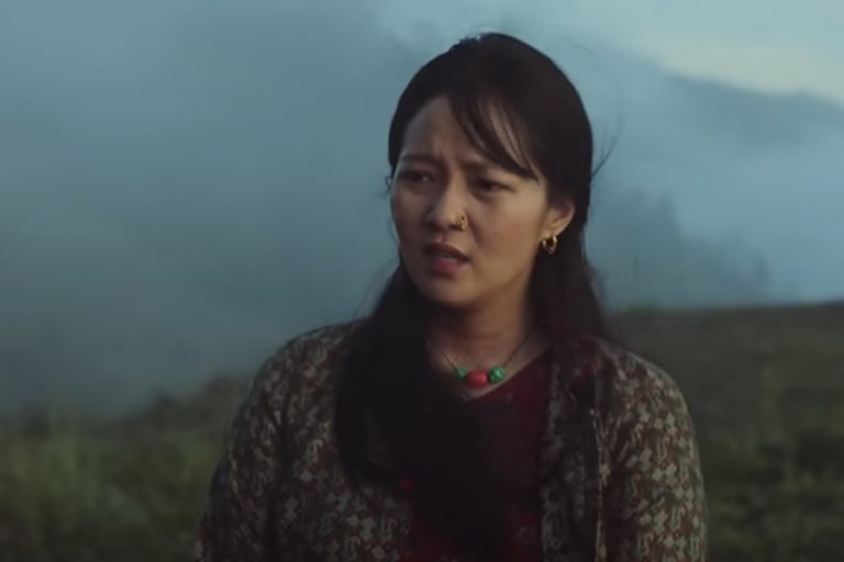 कुन देशमा कुन नेपाली गीत युट्युब ट्रेन्डिङमा छन् ?