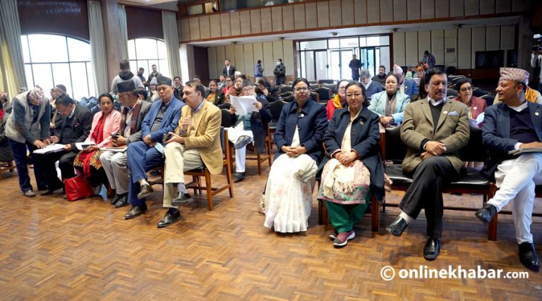 कांग्रेस संसदीय दलमा भण्डारीले उठाए हिन्दुराष्ट्रको माग
