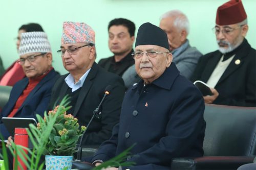 एमाले प्रतिवेदन : सत्ता संकटको दोष प्रचण्डलाई