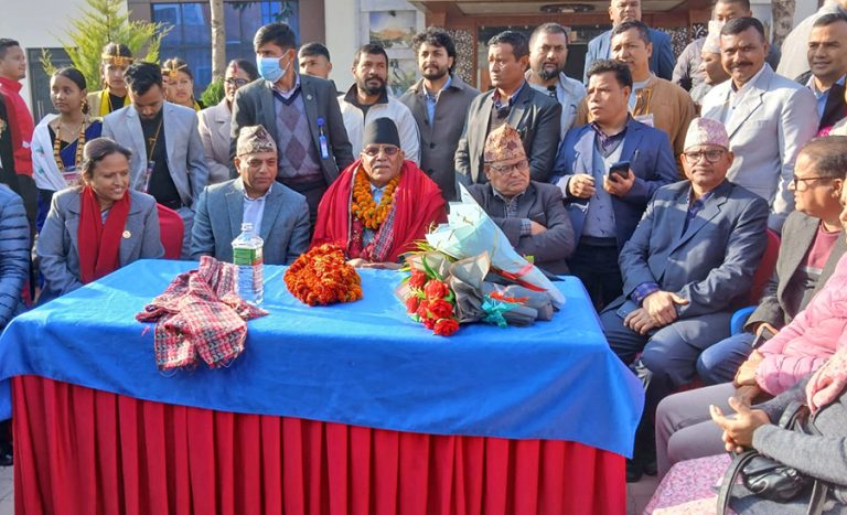 माओवादी केन्द्रका अध्यक्ष प्रचण्ड दाङमा