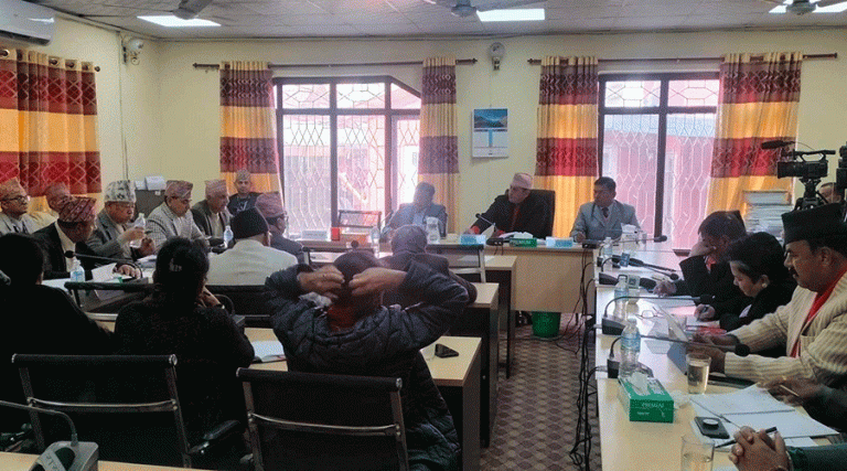 मुख्य सचिवको अवधि २ वर्षमा झार्ने लोकसेवाको प्रस्ताव