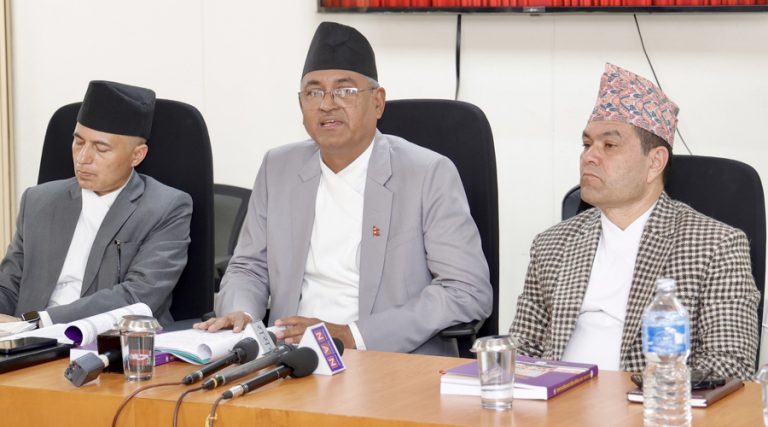 सरकारी सम्पत्ति फिर्ता भएका घटनामा मुद्दा नचल्नसक्छ : महान्यायाधिवक्ता बडाल