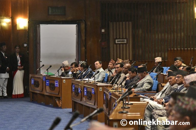 बहिष्कार गरेर निस्किएका रास्वपा सांसद प्रतिनिधिसभा बैठकमा फर्किए