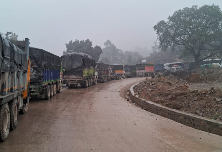 शीतले छपक्कै सडक, होला शीतलहरको घोषणा ?